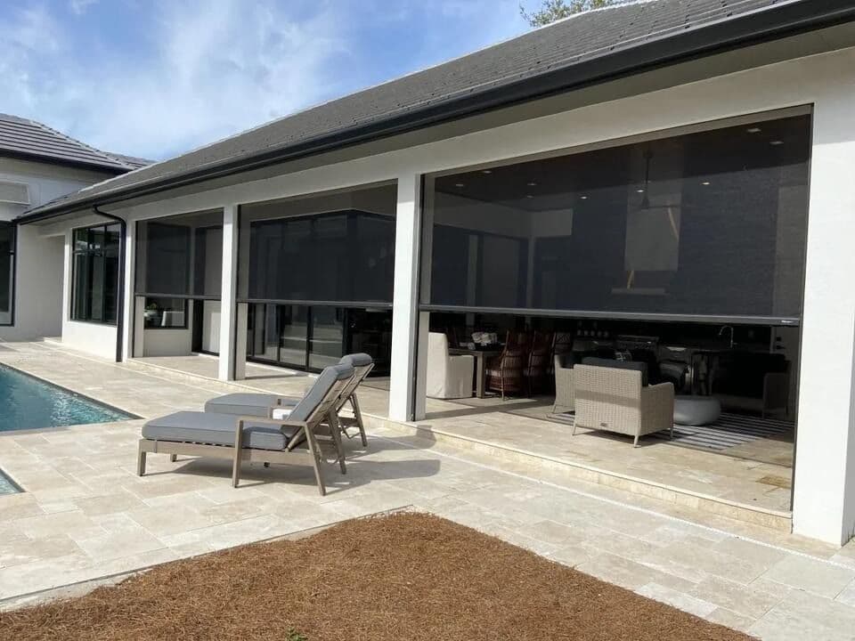 retractable screen